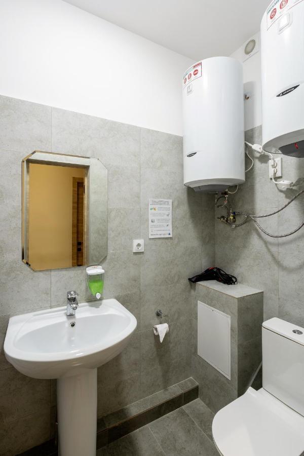 Bodo Hostel Bichkek Extérieur photo